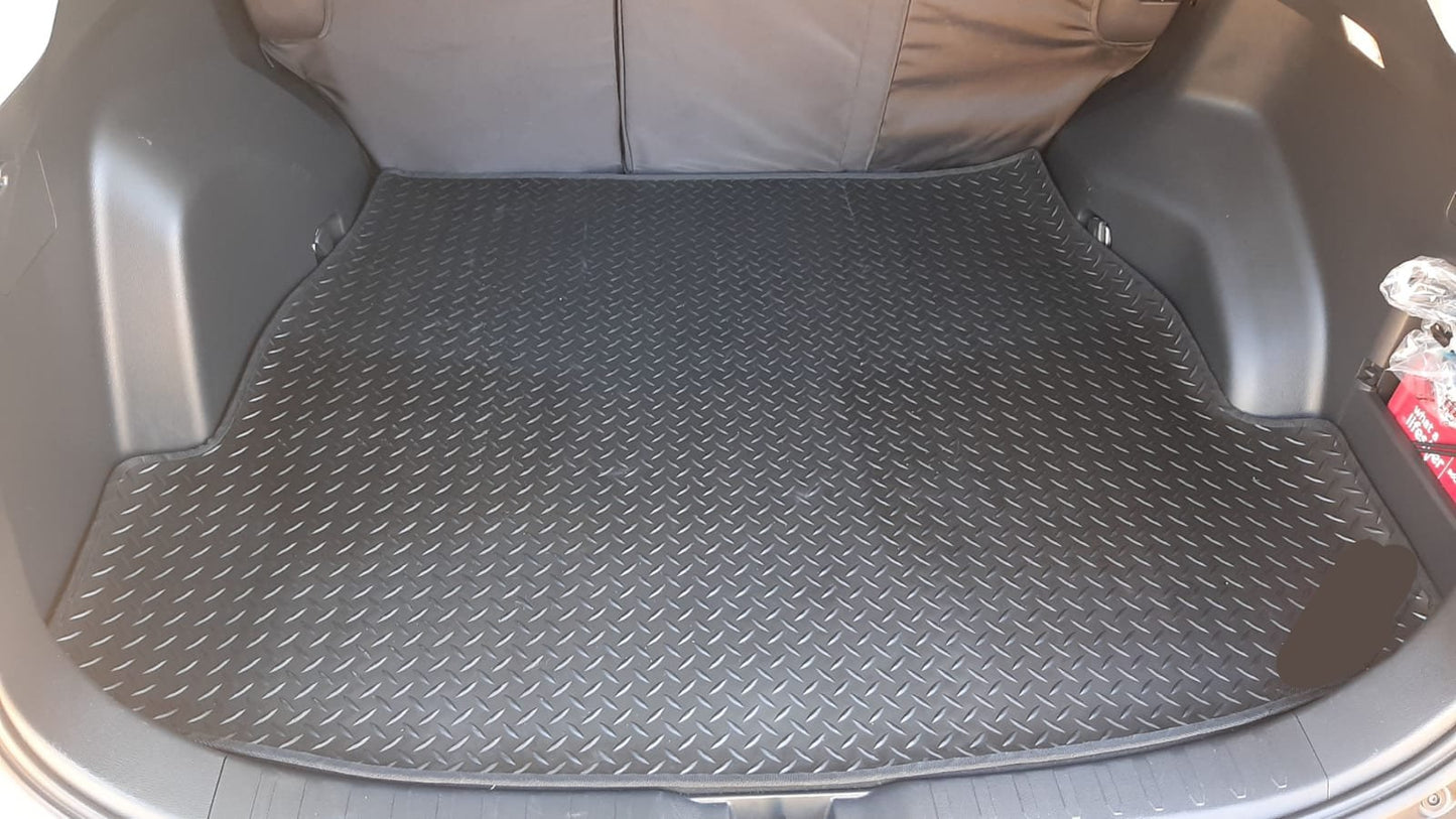Haval Jolion Rubber Floor Footwell and Boot Mats made by KINDO Covers